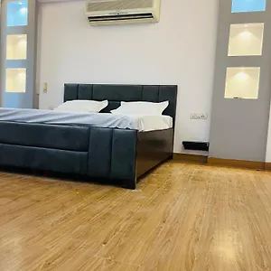 Hotel O The Majestic Residency